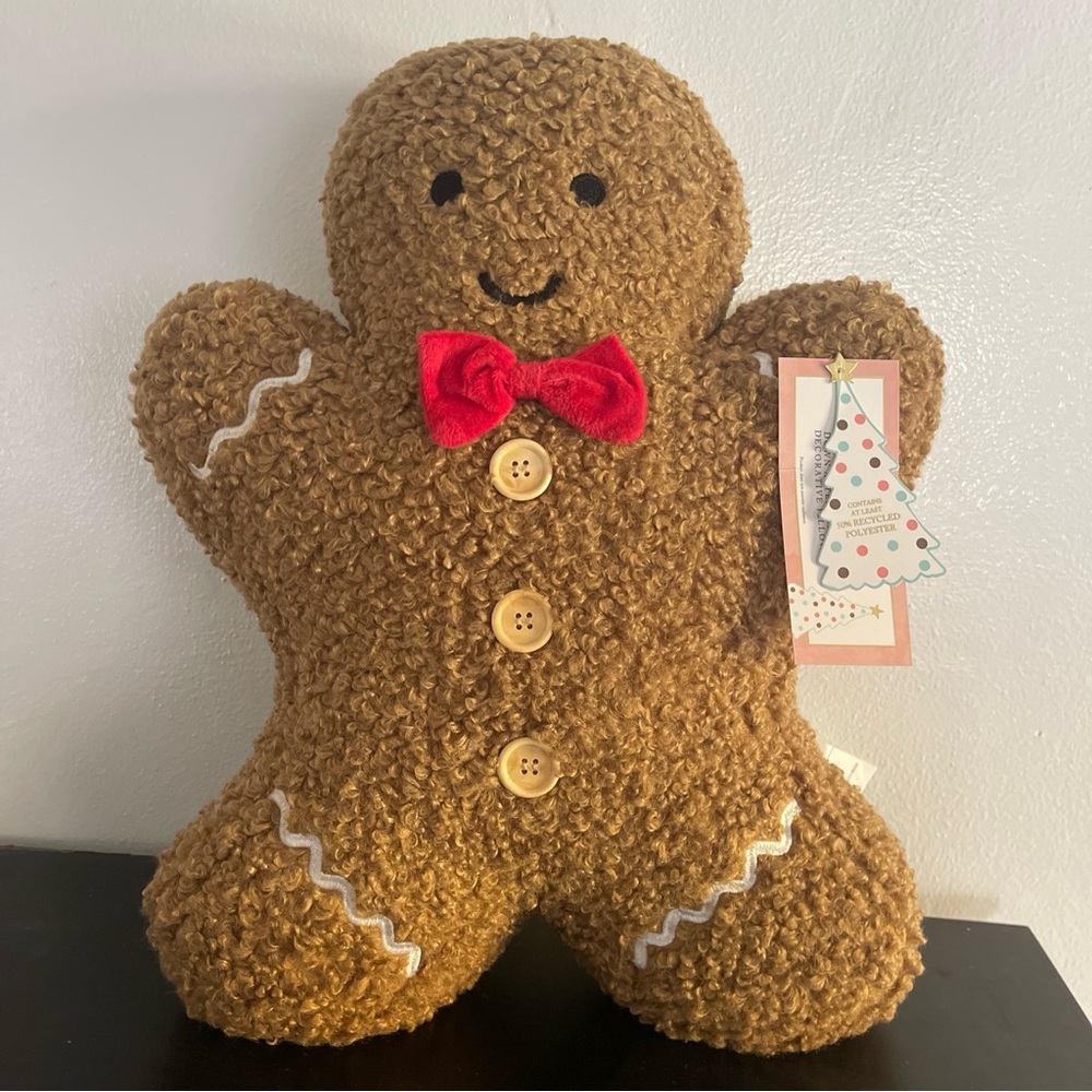 Cupcakes And Cashmere 18" Christmas Decorative Gingerbread Man Pillow
